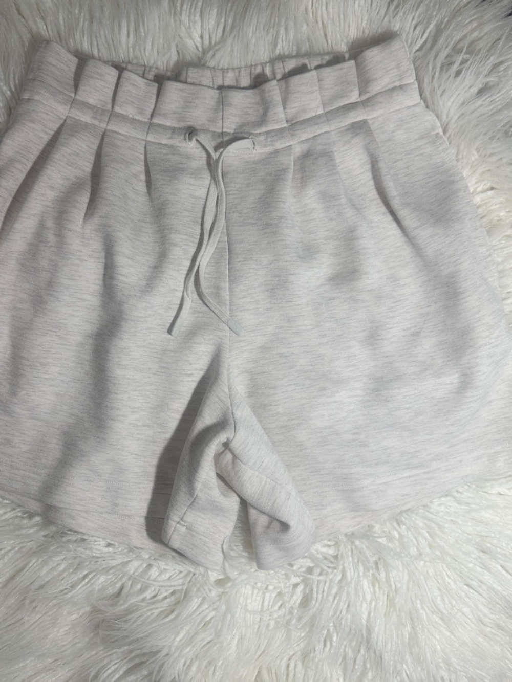 Varley Claude High Rise Short 4.5 DoubleSoft Ivory Marl Medium - Picture 5 of 11
